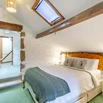 3 Bed In Barden Oc-s33752 Holiday home Sabden