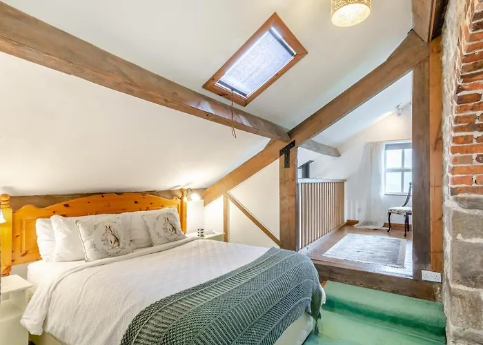 3 Bed In Barden Oc-s33752 Sabden