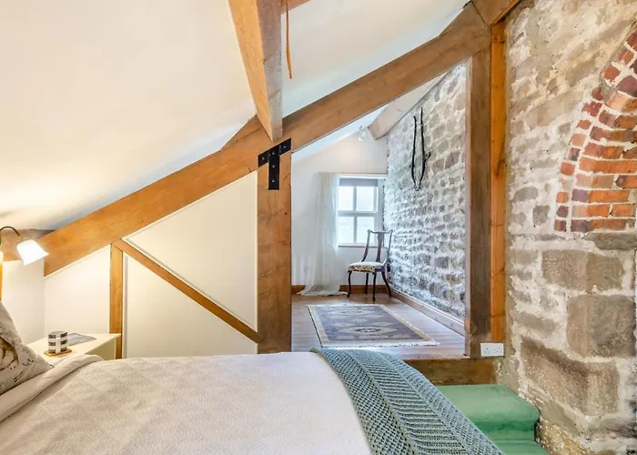 3 Bed In Barden Oc-s33752 *