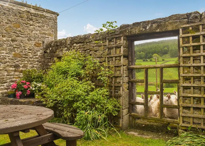 3 Bed In Barden Oc-s33752 Sabden